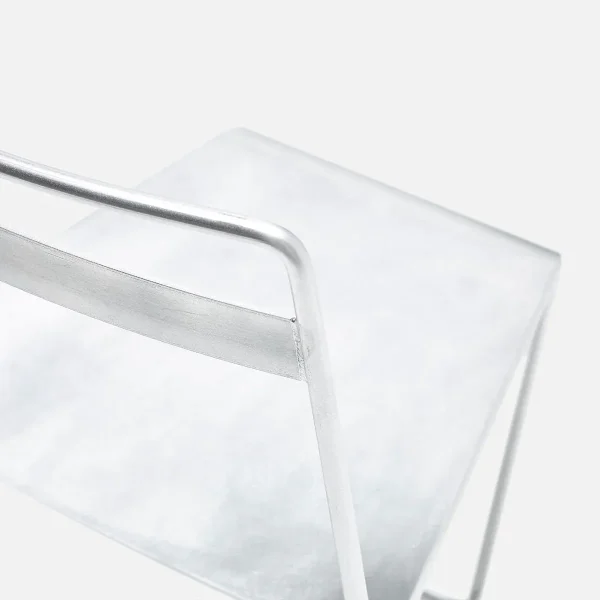 UM Chair - Image 16