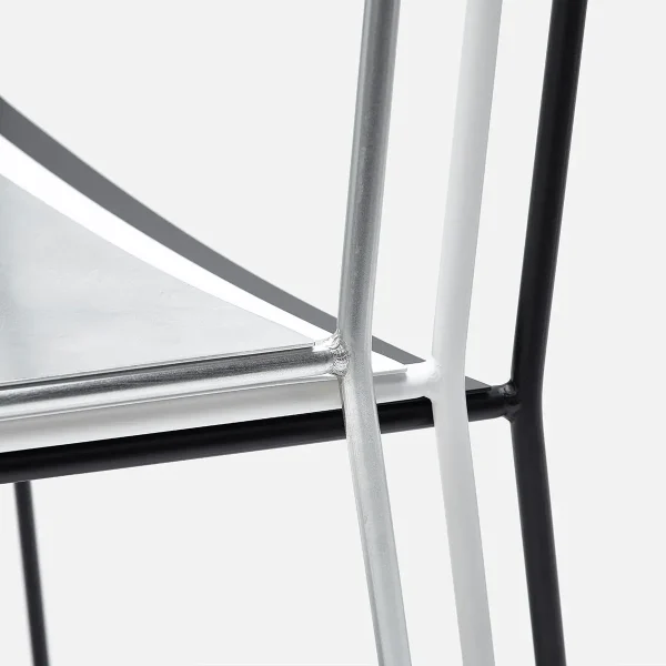 UM Chair - Image 24