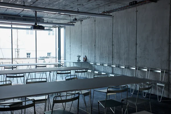 UM Chair - Image 29